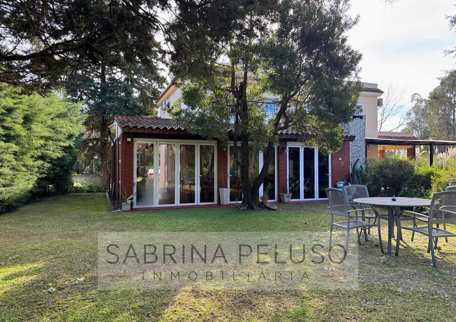House in the El Resuello Gated Community - Moreno