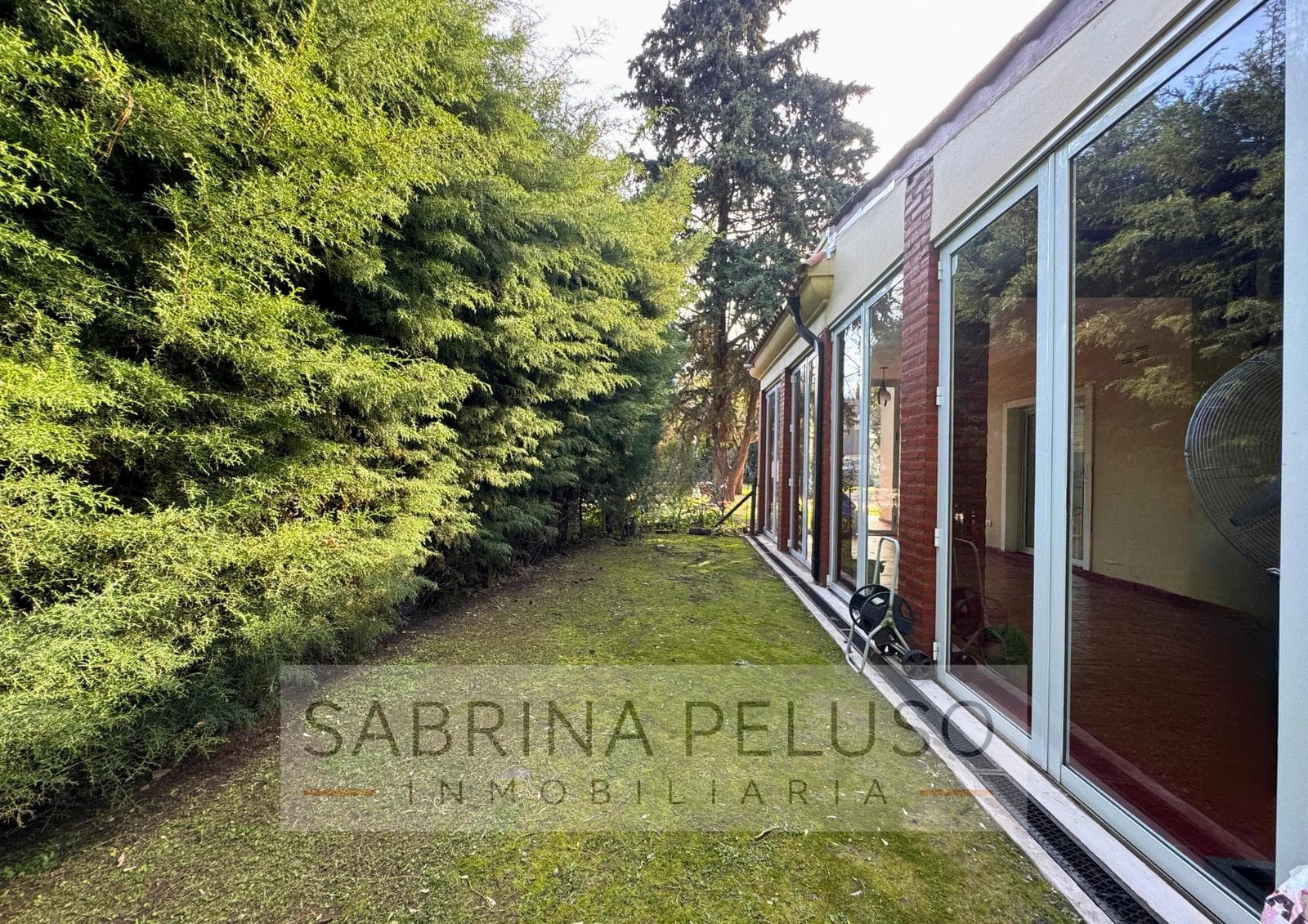 House in the El Resuello Gated Community - Moreno