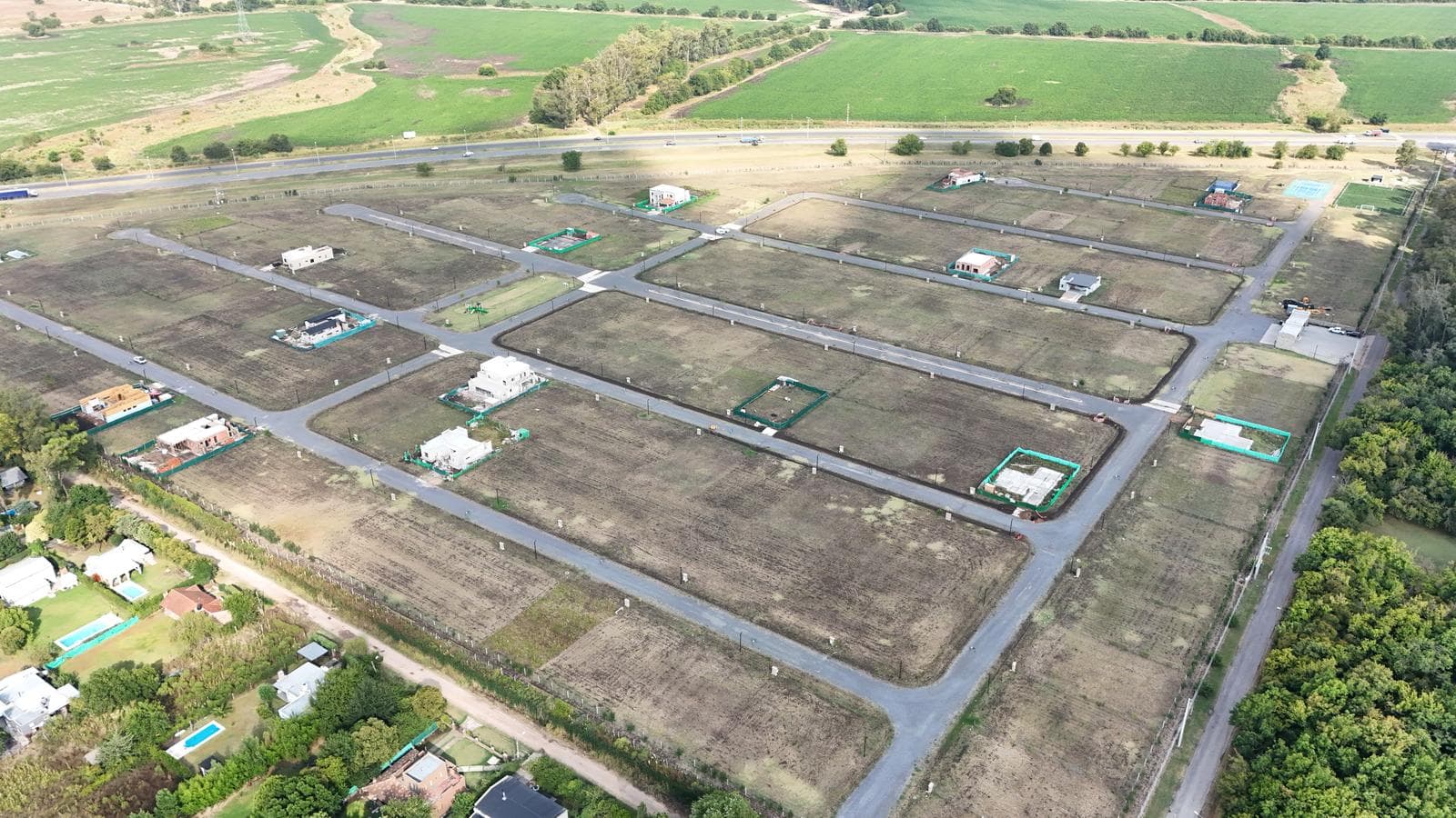 Lot No. 124 for Sale in the Nortes del Pilar neighborhood. 600 m2. Available immediately. Gated Community