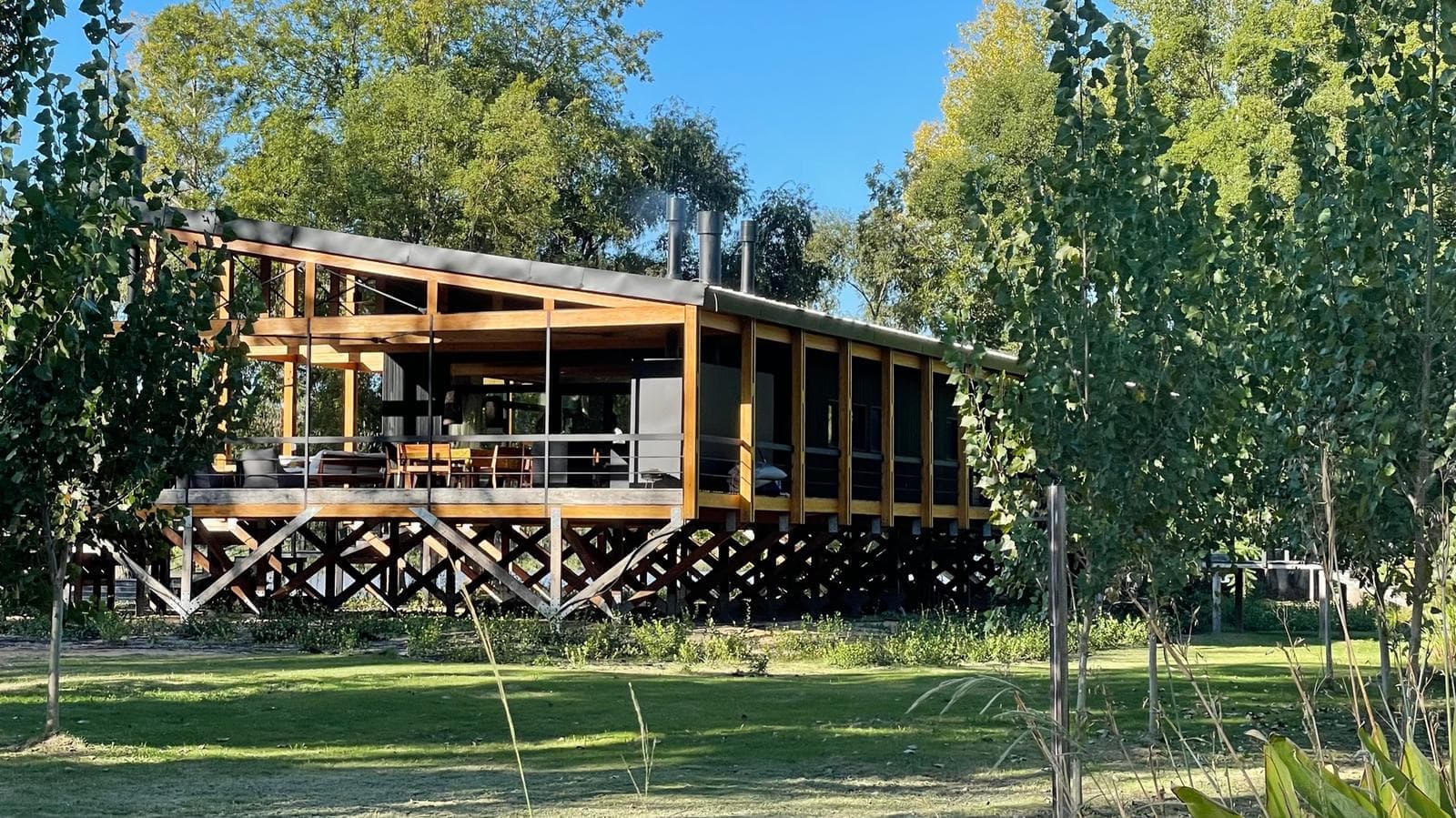 Sustainable Luxury Retreat in the Delta – 60 hectares of unspoiled nature between Tigre and Carmelo