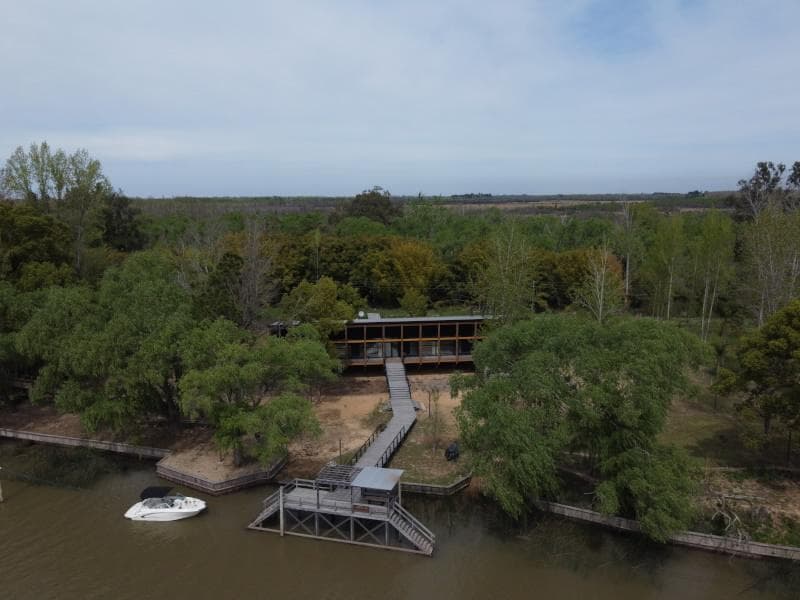 Sustainable Luxury Retreat in the Delta – 60 hectares of unspoiled nature between Tigre and Carmelo