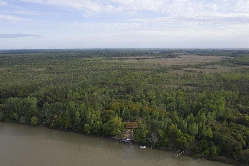 Sustainable Luxury Retreat in the Delta – 60 hectares of unspoiled nature between Tigre and Carmelo