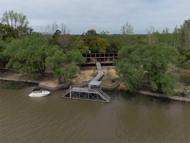 Sustainable Luxury Retreat in the Delta – 60 hectares of unspoiled nature between Tigre and Carmelo