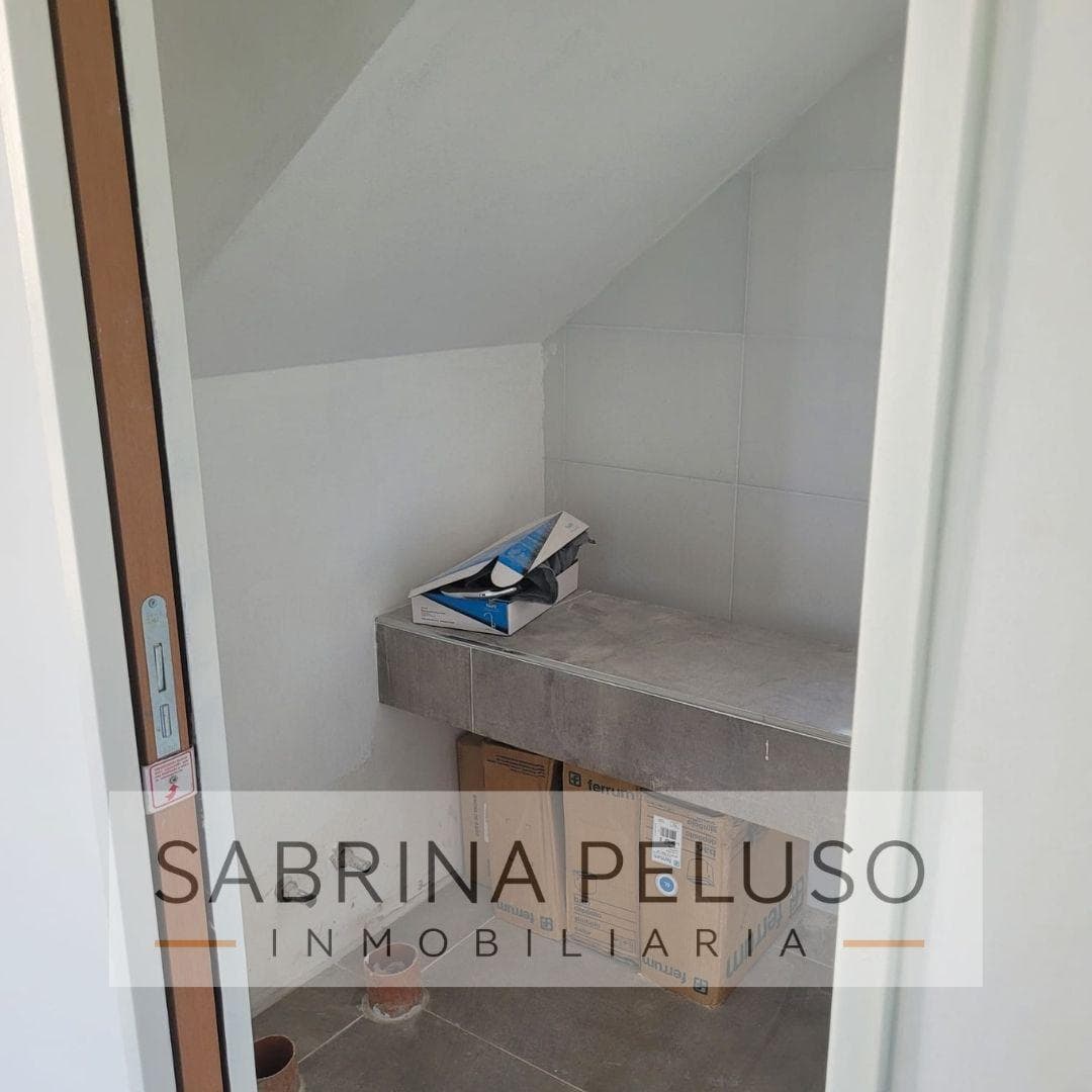Minimalist 4-Bedroom House for Sale in the Altos del Monte Gated Community