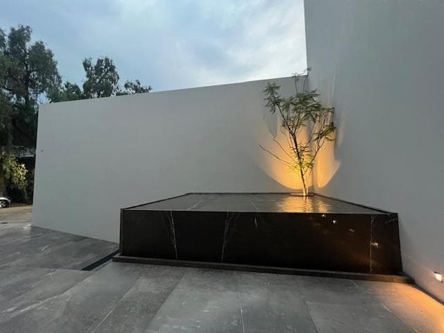 STUNNING HOME FOR SALE IN PASEOS DEL PEDREGAL.