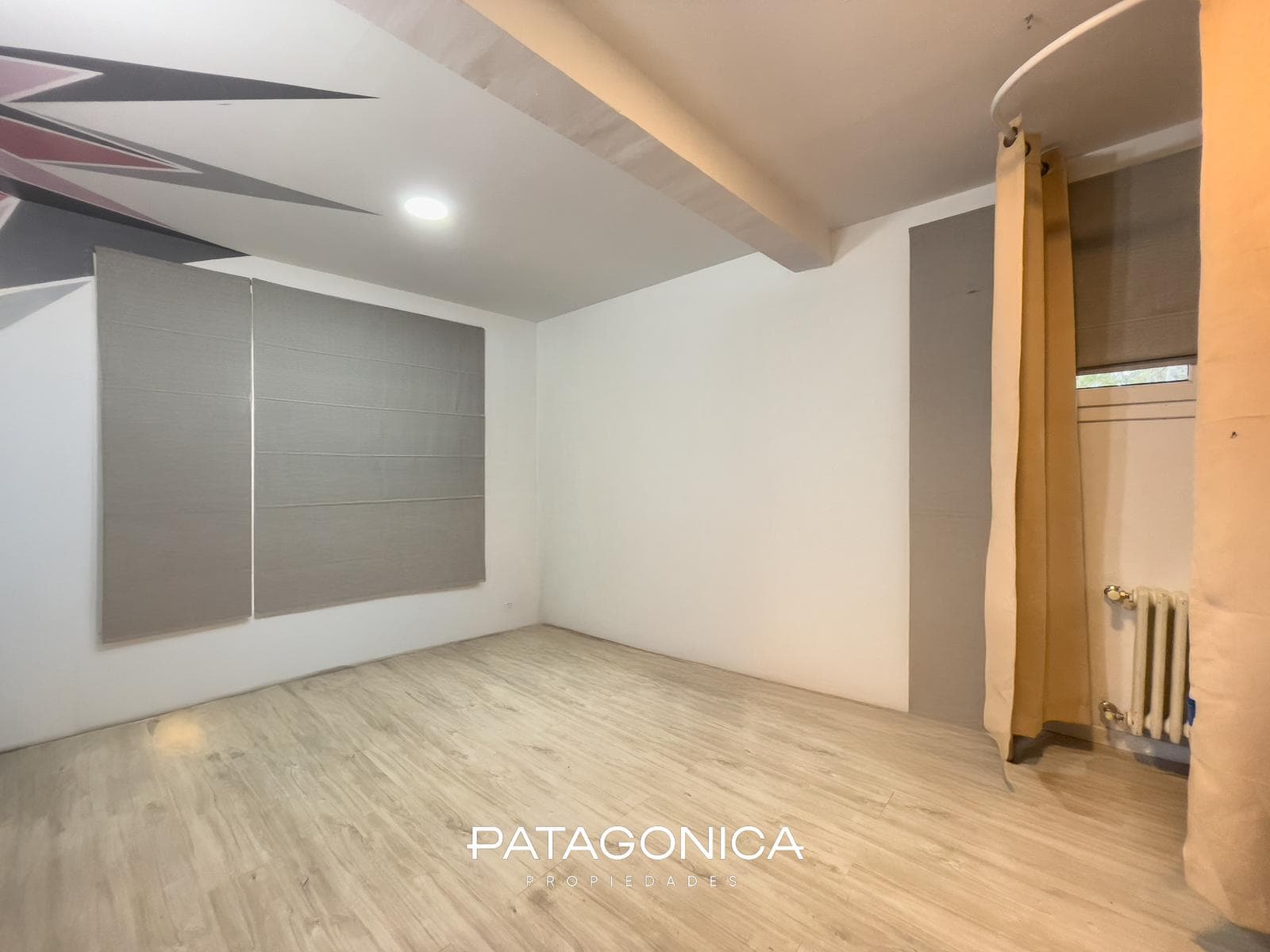 HOUSE FOR SALE: 220 m² on a 1,169 m² lot, Loma de Maikana, Villa La Angostura