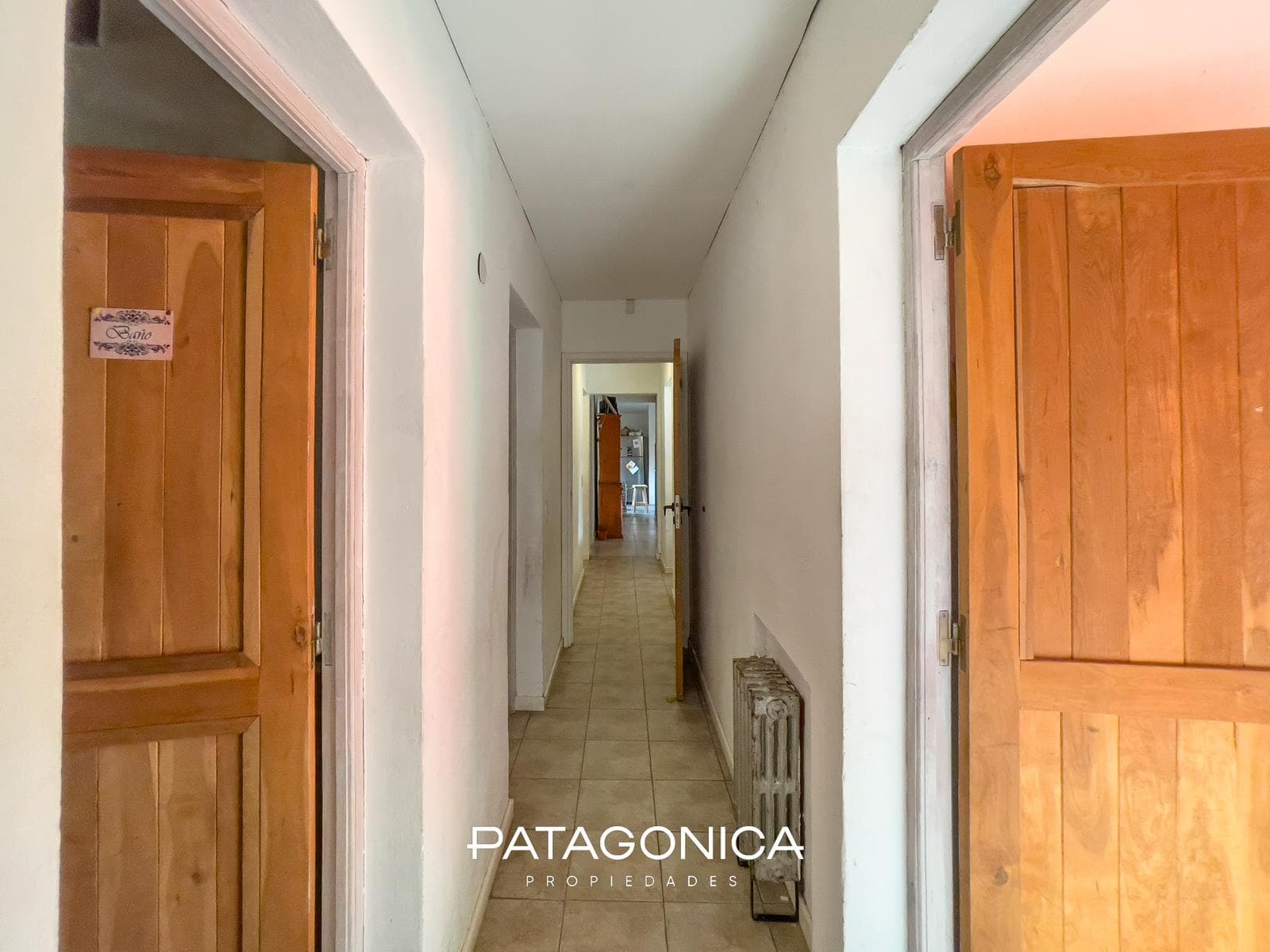 HOUSE FOR SALE: 220 m² on a 1,169 m² lot, Loma de Maikana, Villa La Angostura