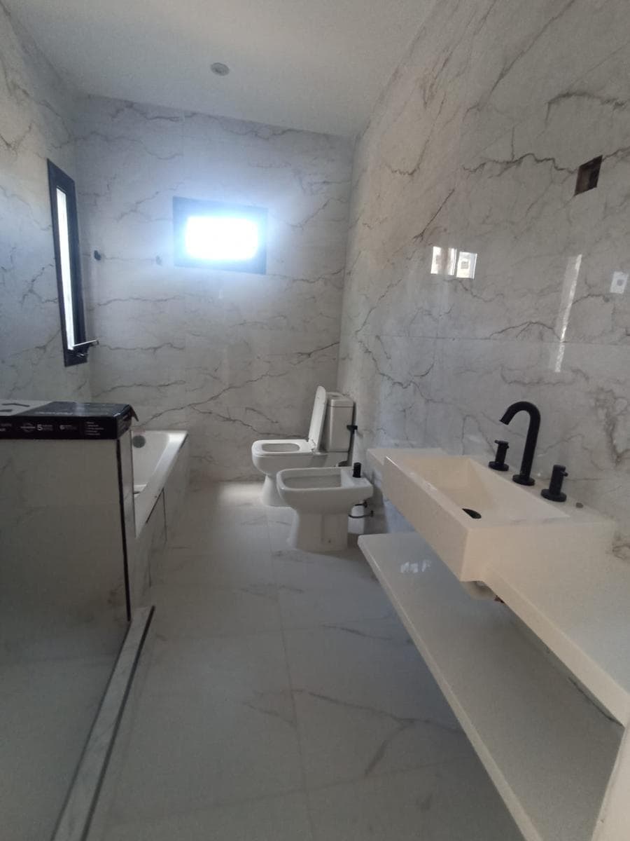 House for Sale - 3 Rooms in Santa Isabel