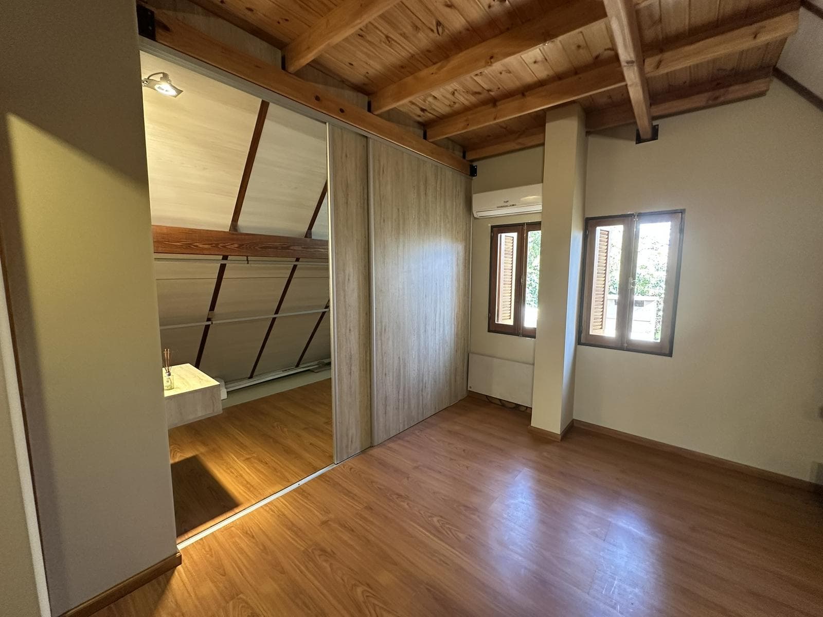Drummond Park Neighborhood, 3120 Viñas Street