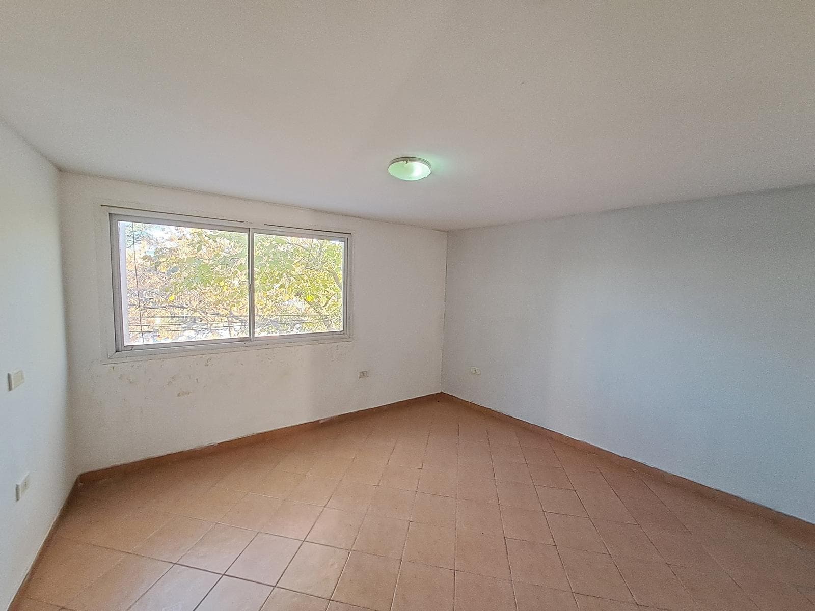 Departamento en VENTA - PARQUE CENTRAL - 4 dormitorios - APTO CREDITO