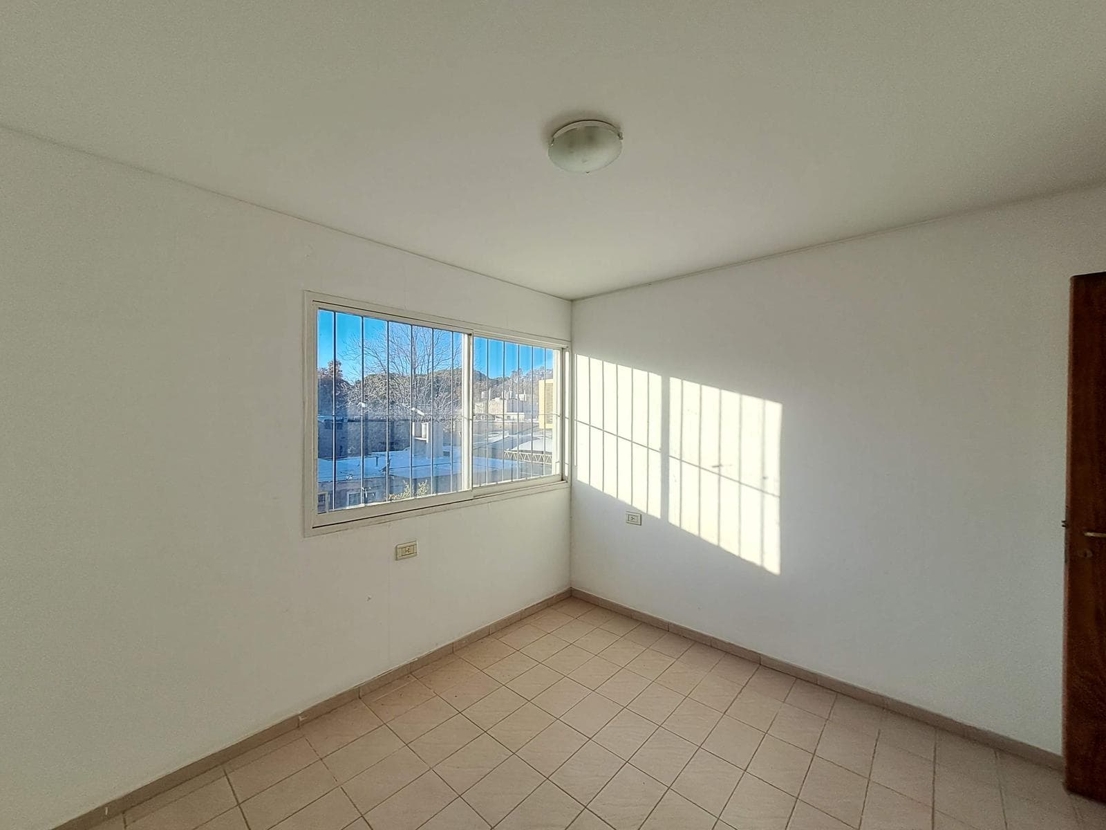 Departamento en VENTA - PARQUE CENTRAL - 4 dormitorios - APTO CREDITO