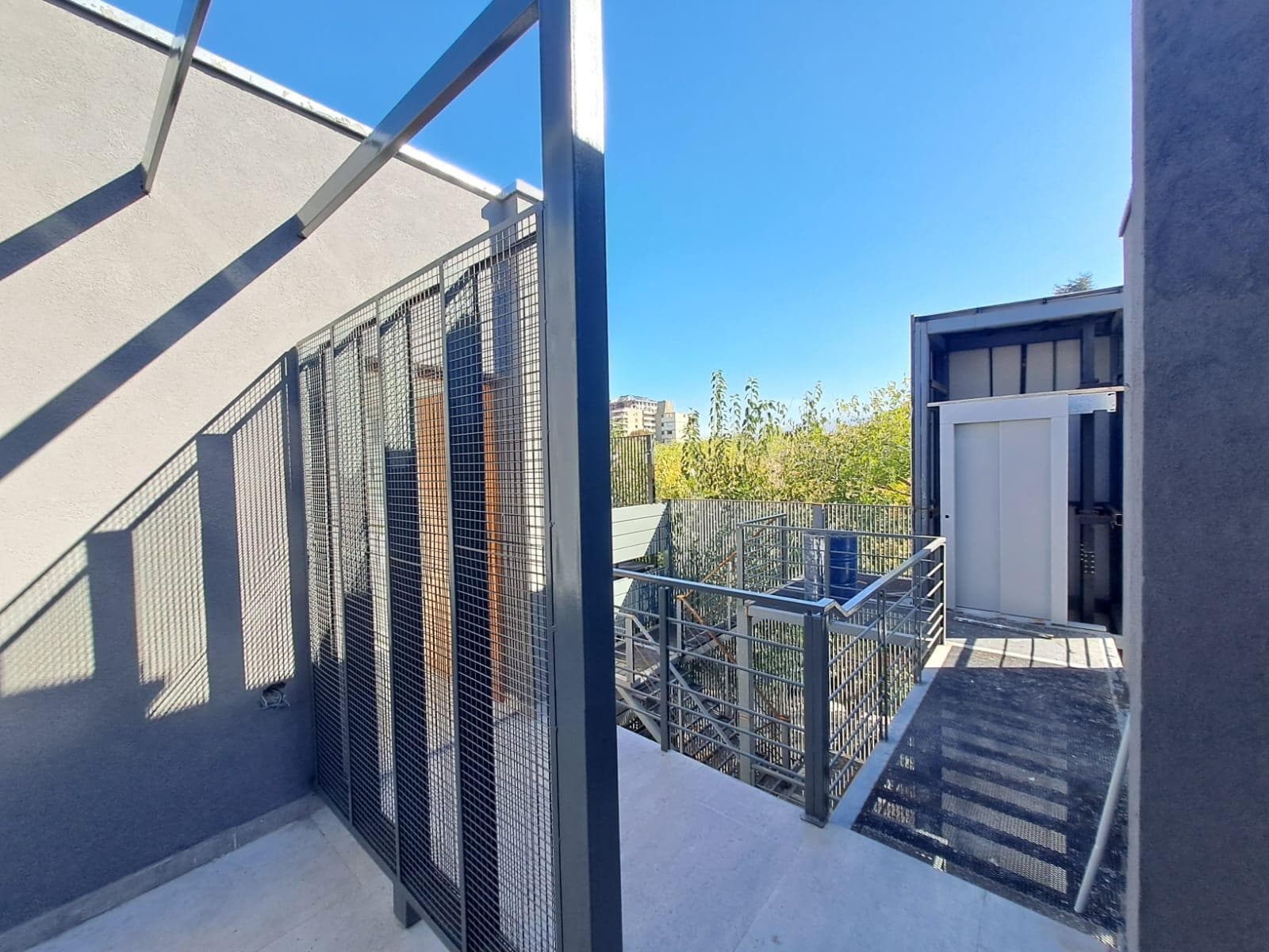 FOR SALE - Brand-new 1-bedroom apartment - BOMBAL