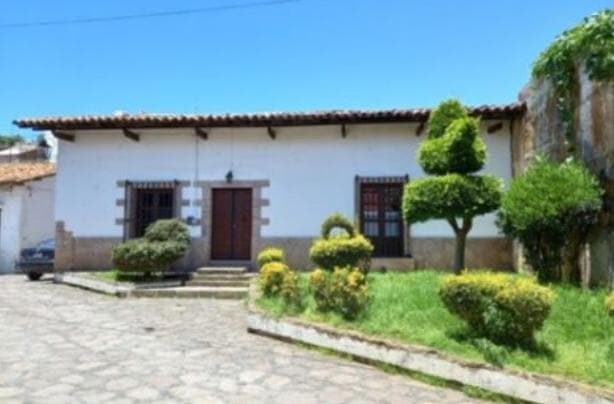 House for sale in the De La Parra neighborhood of Esta Villa de Sultepec, Sultepec.