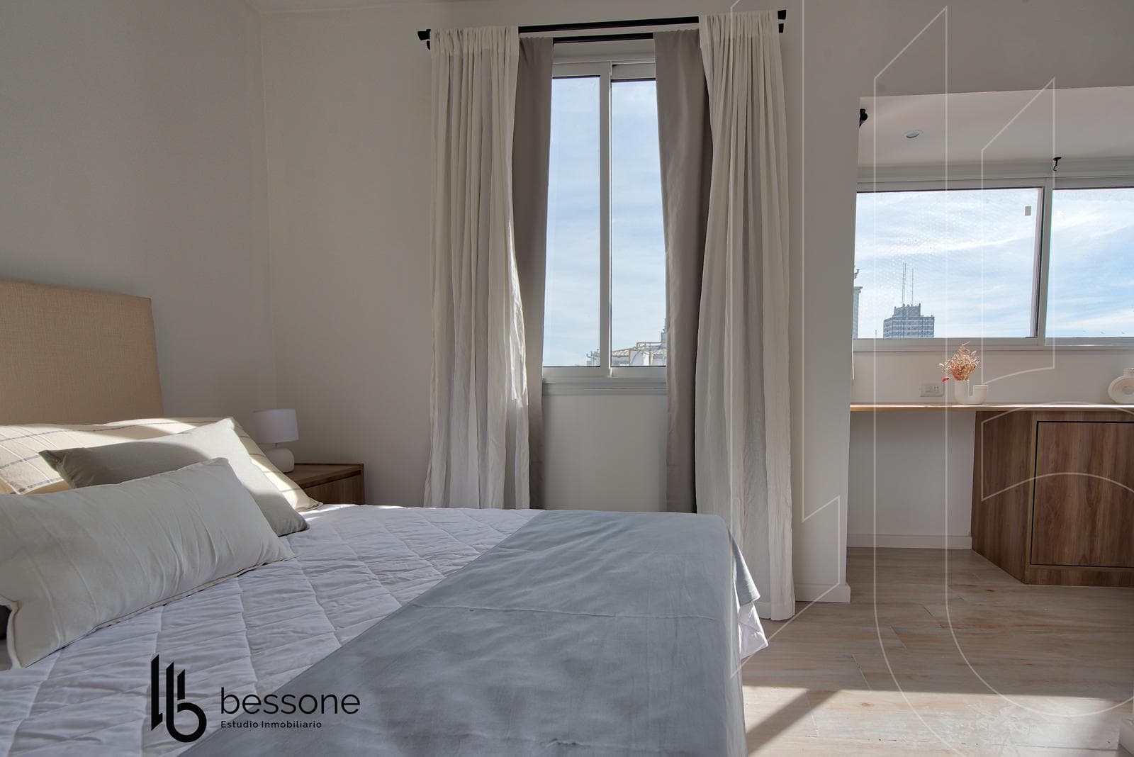 Apartment in Downtown