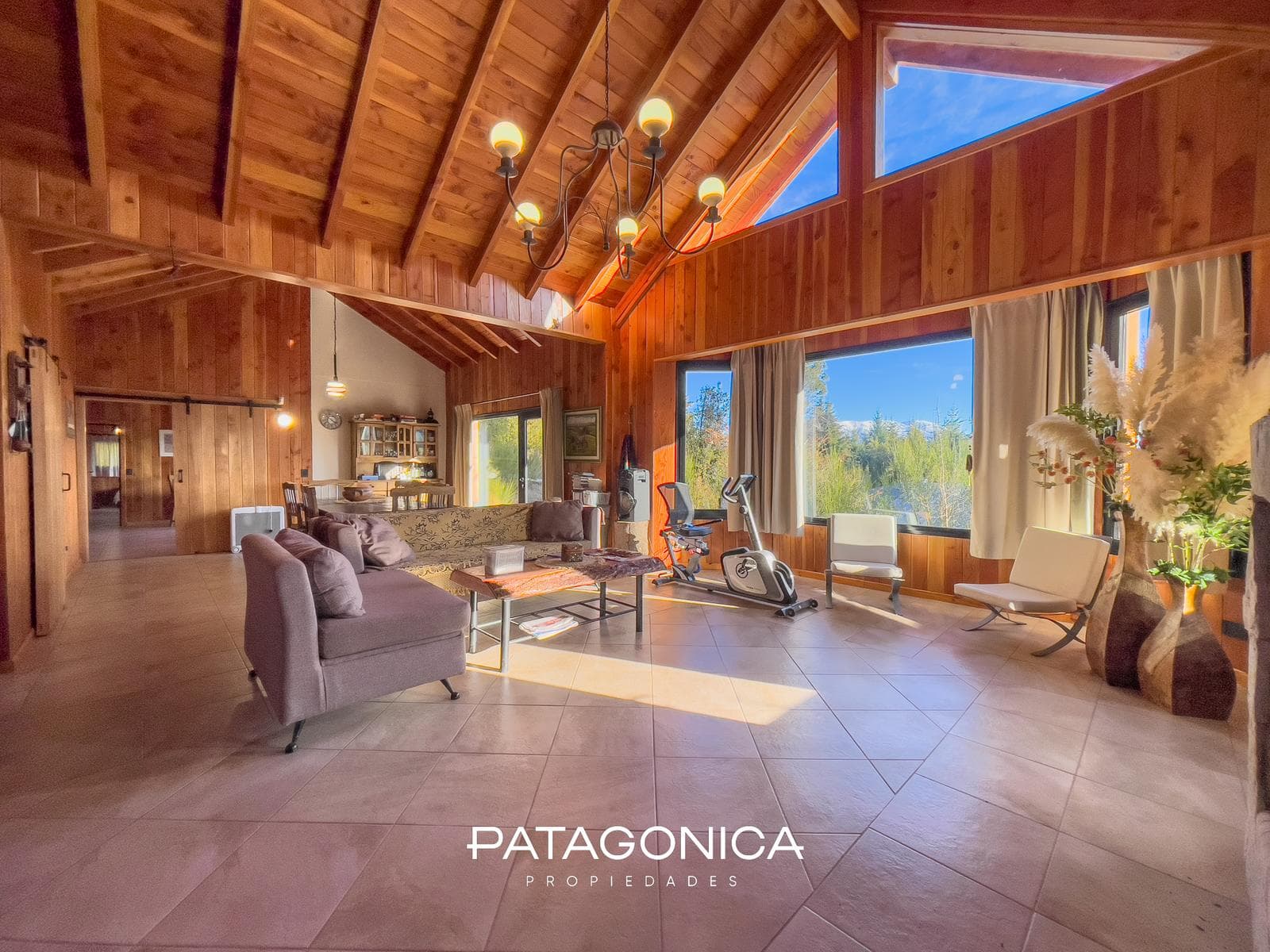 HOUSE FOR SALE AT M2 CUMELEN COUNTRY CLUB; VILLA LA ANGOSTURA