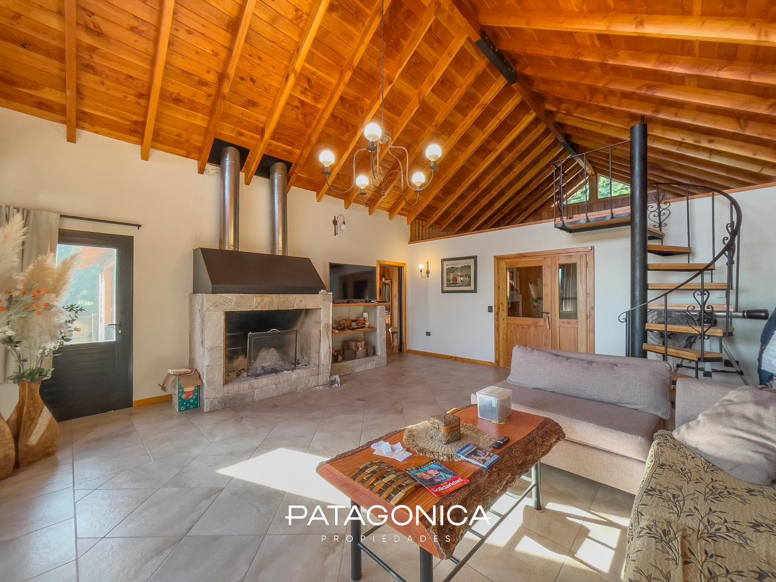 HOUSE FOR SALE AT M2 CUMELEN COUNTRY CLUB; VILLA LA ANGOSTURA