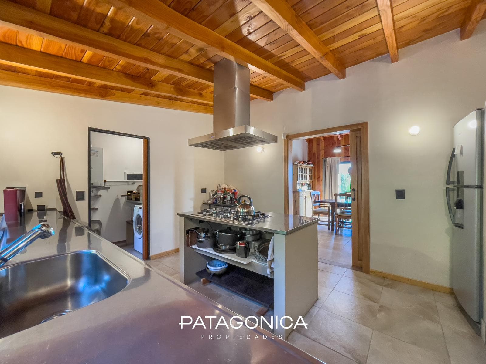 HOUSE FOR SALE AT M2 CUMELEN COUNTRY CLUB; VILLA LA ANGOSTURA