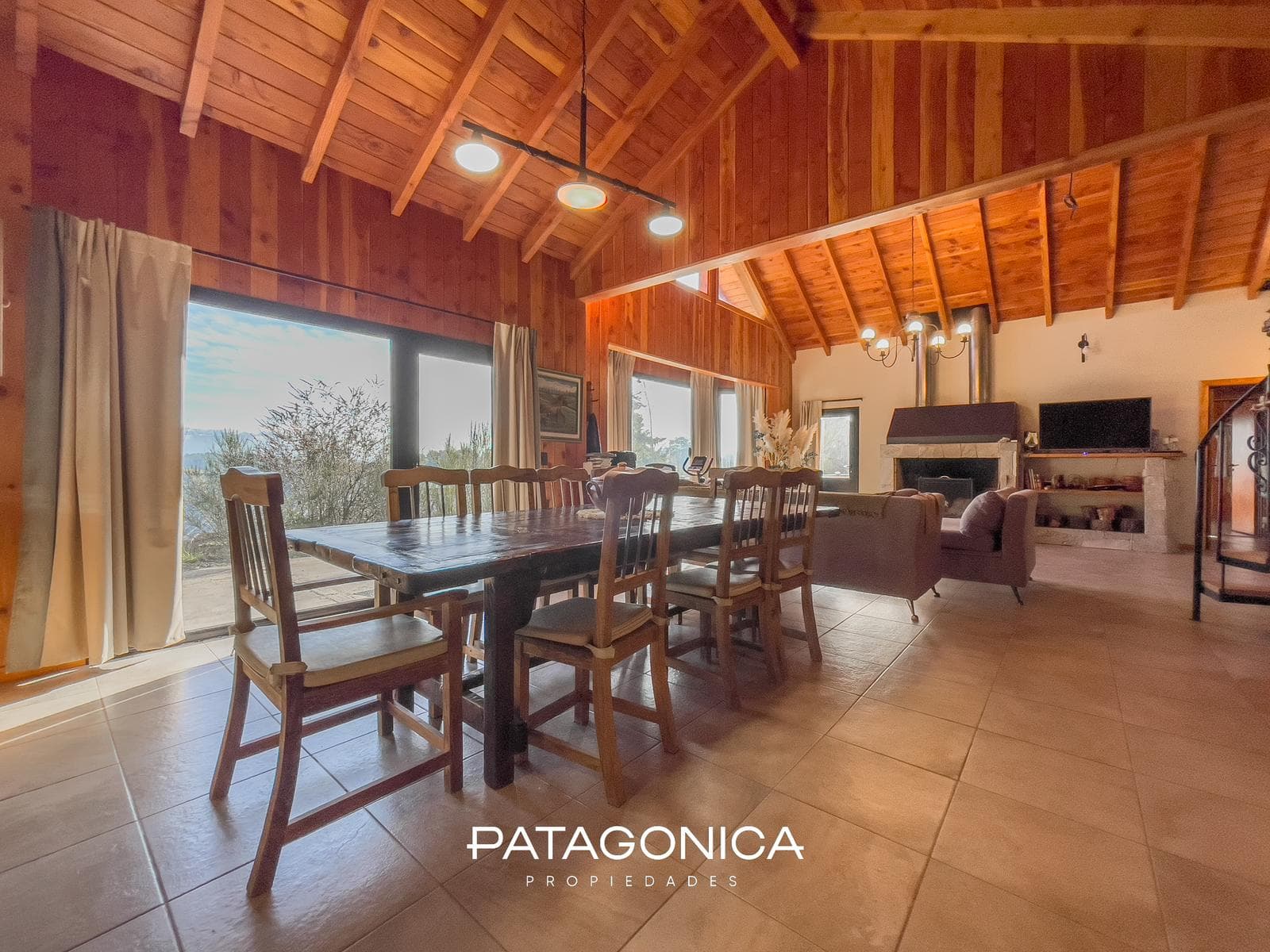 HOUSE FOR SALE AT M2 CUMELEN COUNTRY CLUB; VILLA LA ANGOSTURA