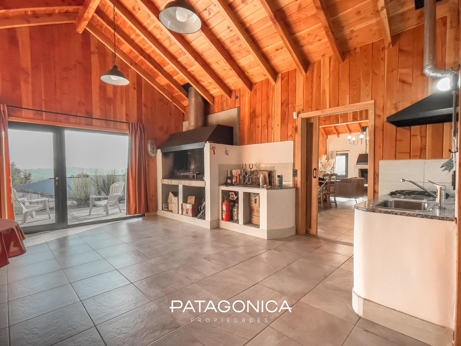 HOUSE FOR SALE AT M2 CUMELEN COUNTRY CLUB; VILLA LA ANGOSTURA