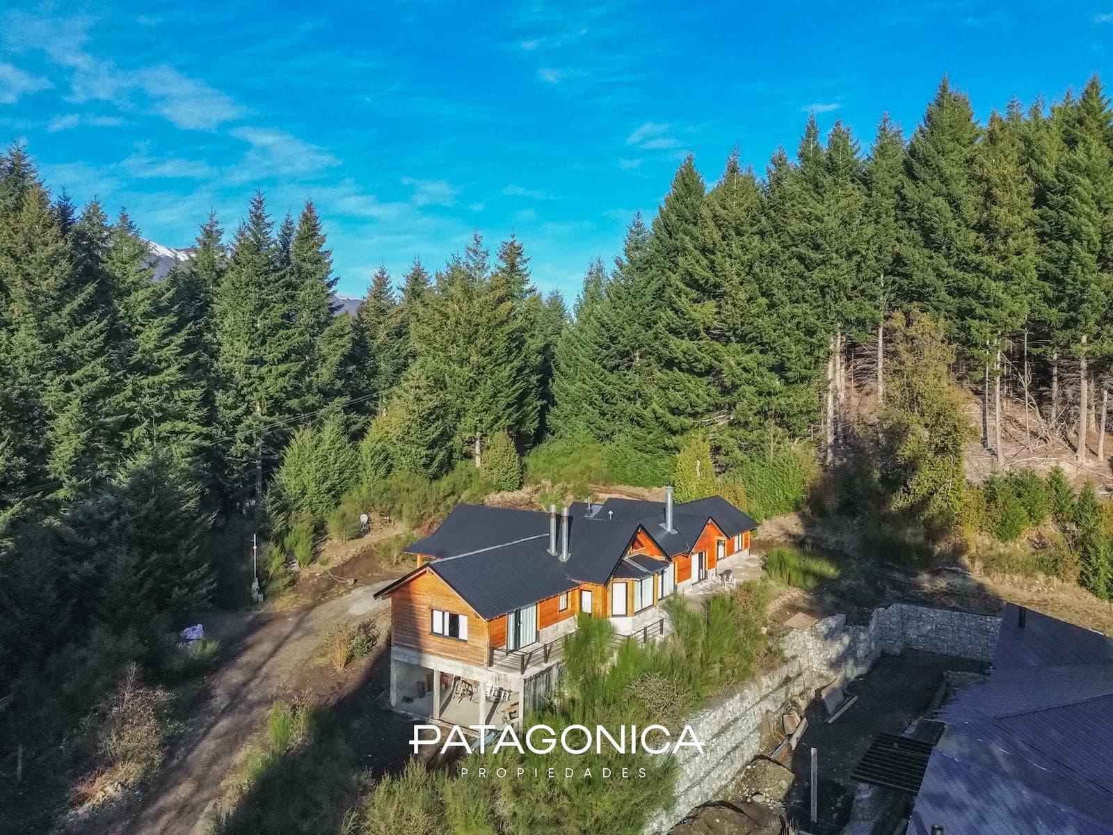 HOUSE FOR SALE AT M2 CUMELEN COUNTRY CLUB; VILLA LA ANGOSTURA