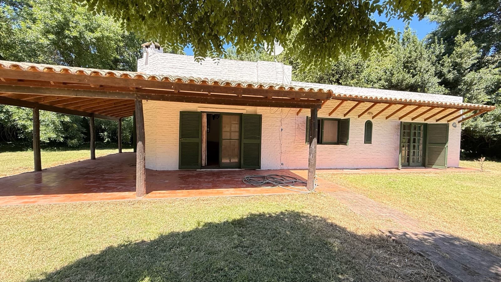 House for Sale – La Araucaria Neighborhood | Salvador María