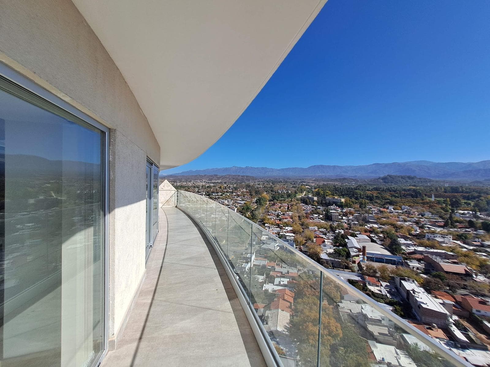 FOR SALE - Exclusive Penthouse in TORRE LELOIR