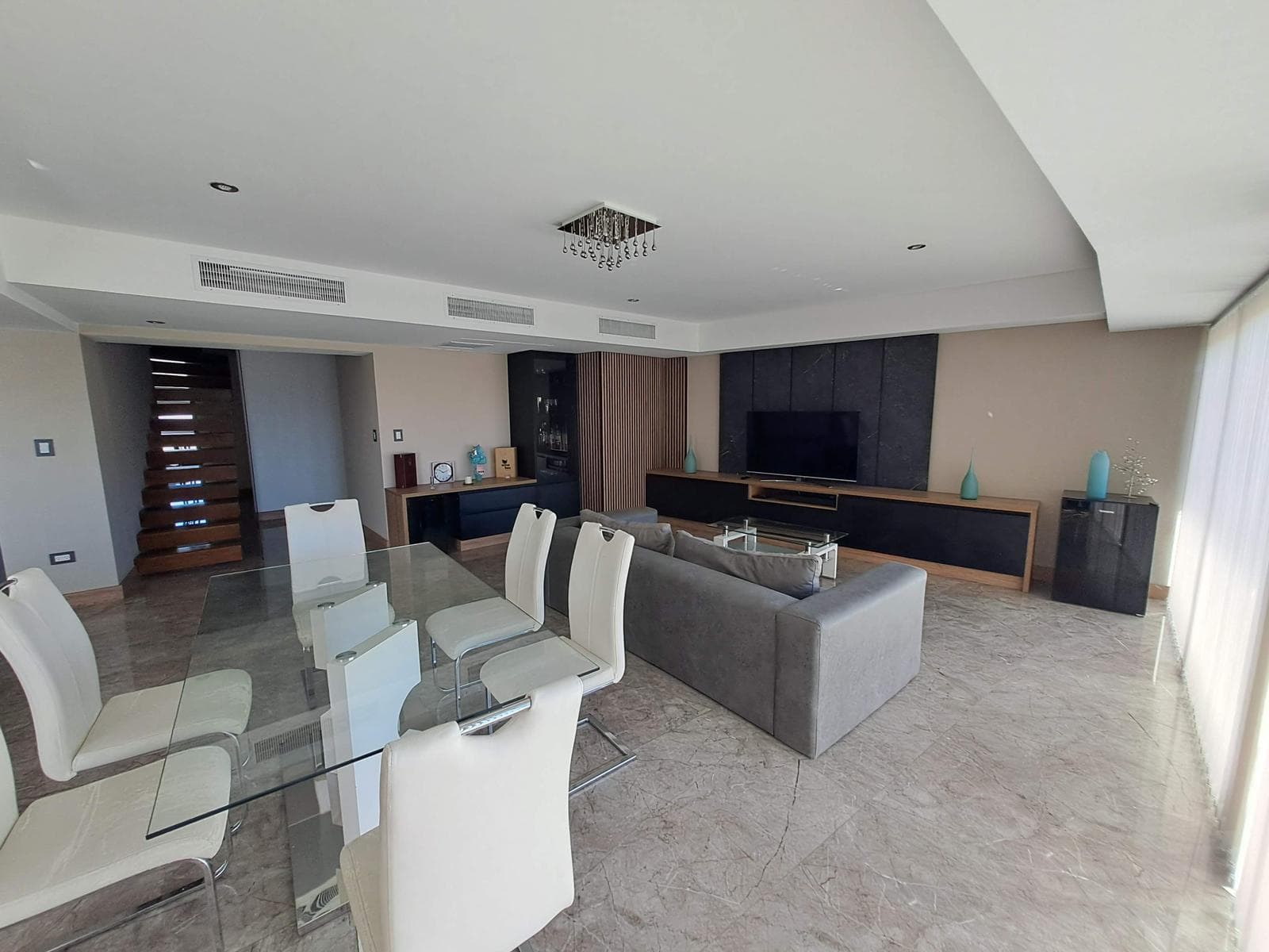 FOR SALE - Exclusive Penthouse in TORRE LELOIR