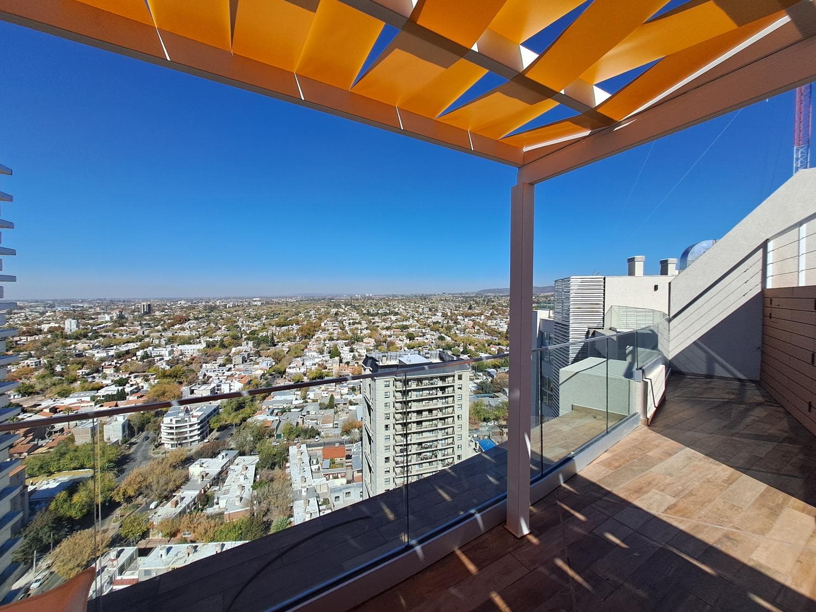 FOR SALE - Exclusive Penthouse in TORRE LELOIR