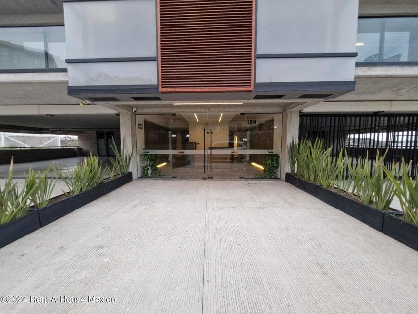 Apartment in the Milenio 3rd Section Subdivision
