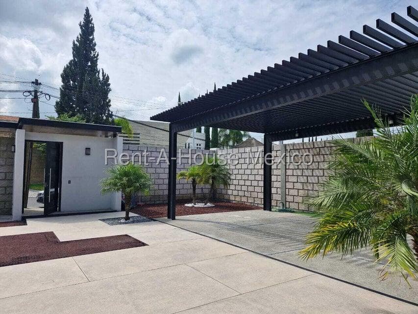 Designer Home for Sale, Villas de Mesón Juriquilla
