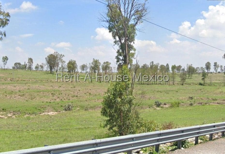 16-hectare plot of land for sale in Jilotepec, connected to the Palmillas Highway