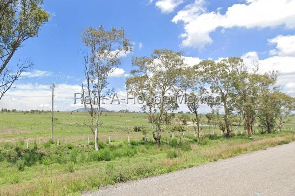16-hectare plot of land for sale in Jilotepec, connected to the Palmillas Highway