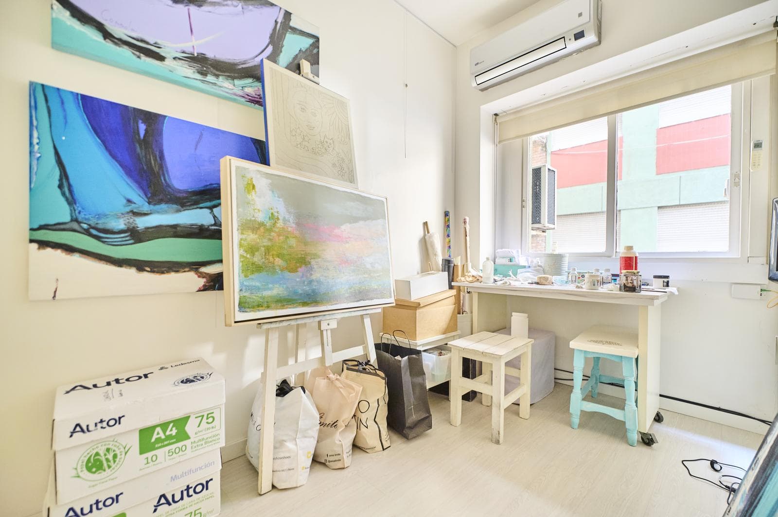 Bright 3-room apartment for sale