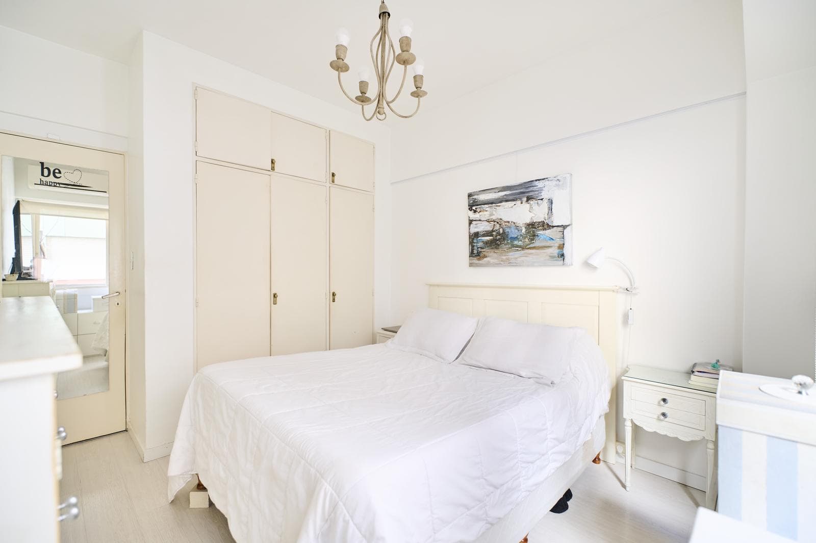 Bright 3-room apartment for sale