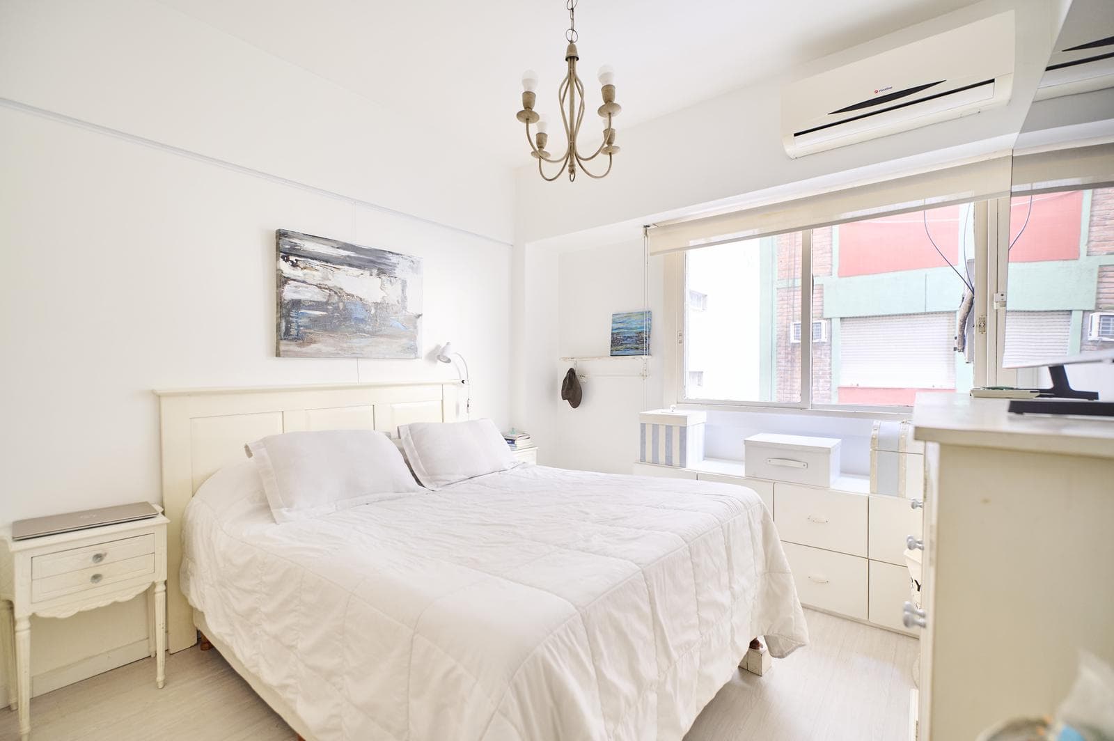Bright 3-room apartment for sale