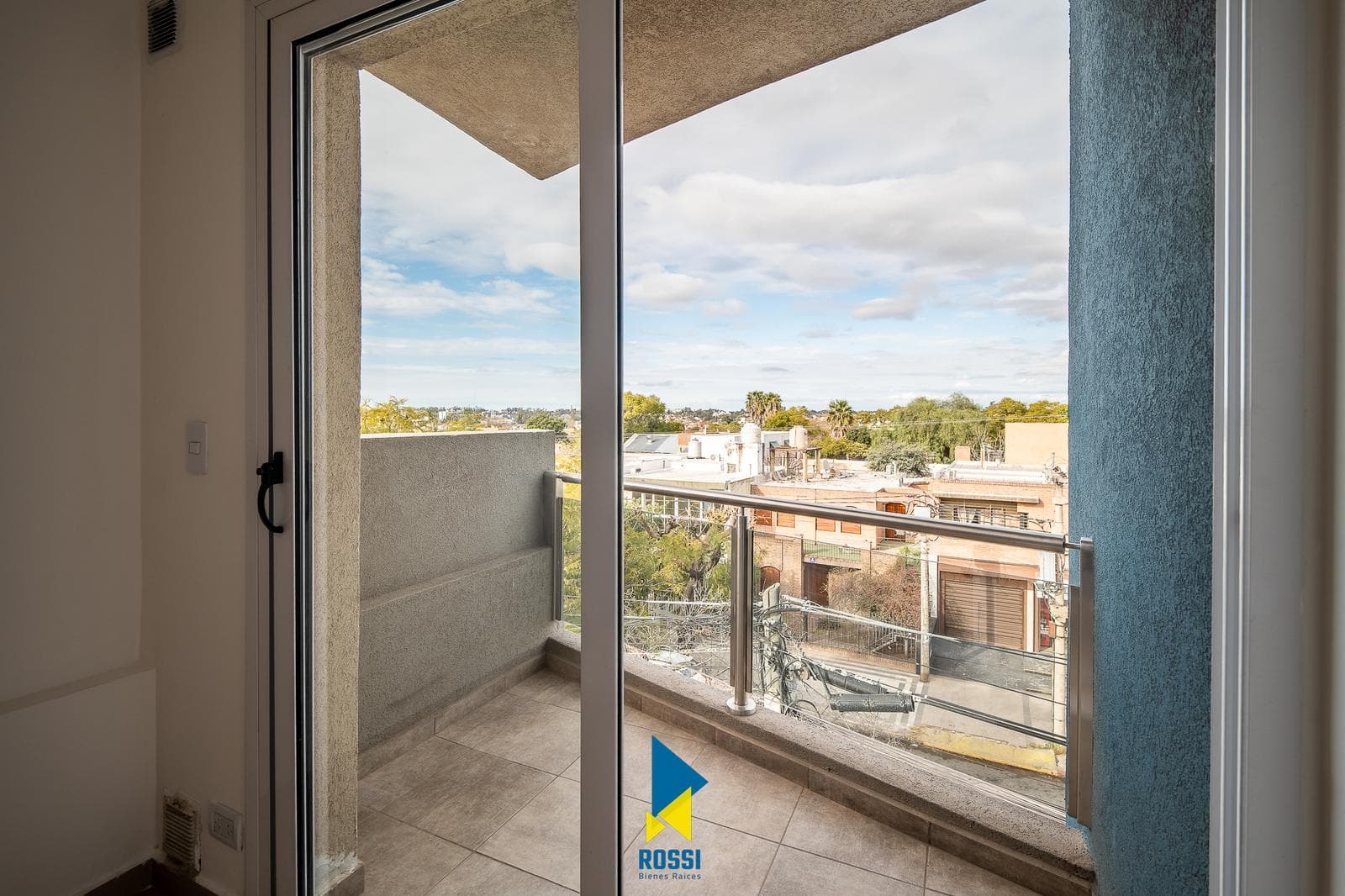 1-BEDROOM APARTMENT FOR RENT IN THE OBSERVATORIO NEIGHBORHOOD
