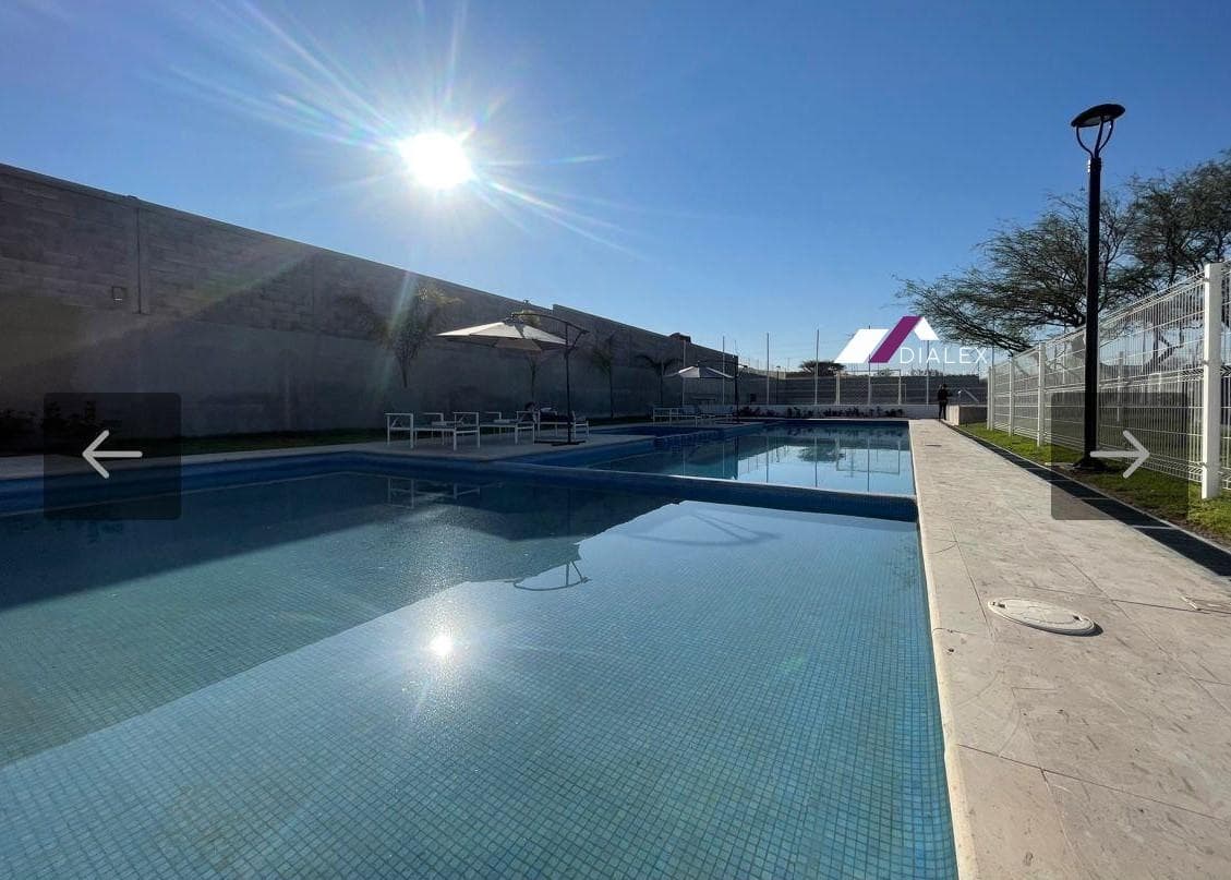 FOR SALE: House in CAPITTALIA RESIDENCIAL - Private Gated Community AMENITIES: Pool, Barbecue Areas, and Gym