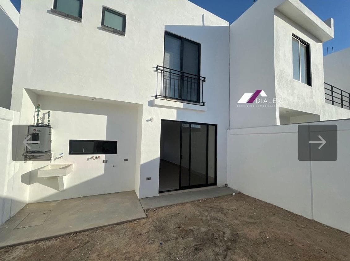 FOR SALE: House in CAPITTALIA RESIDENCIAL - Private Gated Community AMENITIES: Pool, Barbecue Areas, and Gym
