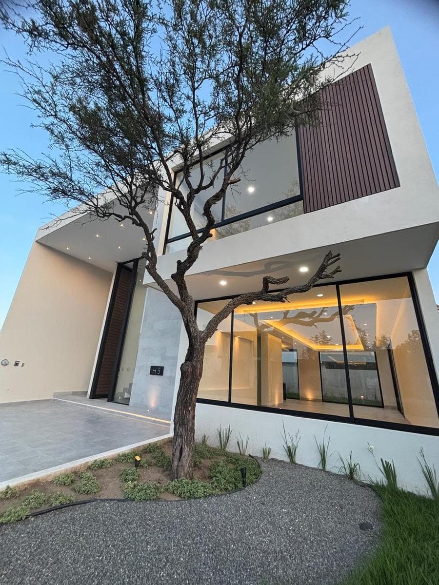 Casa en el Molino IV con 3 niveles y Roof Garden
