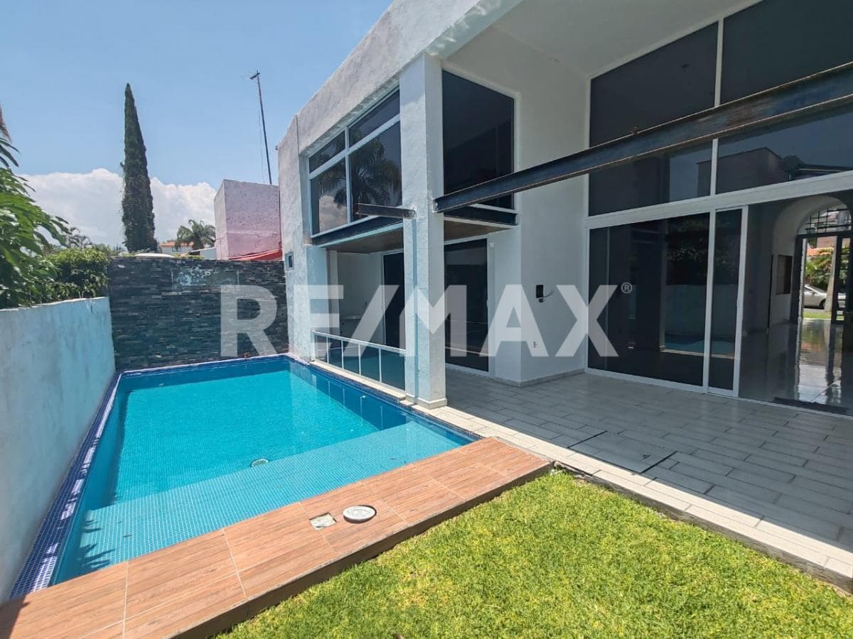 House for Sale in Morelos, Lomas de Cocoyoc