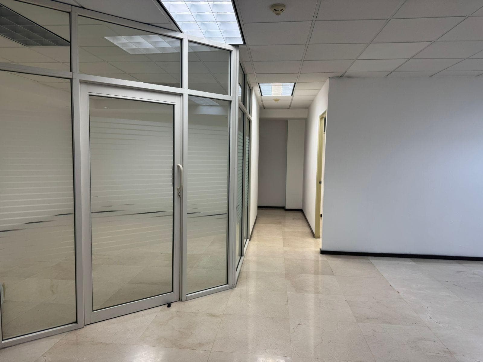 OFFICE FOR RENT IN SAN JERONIMO