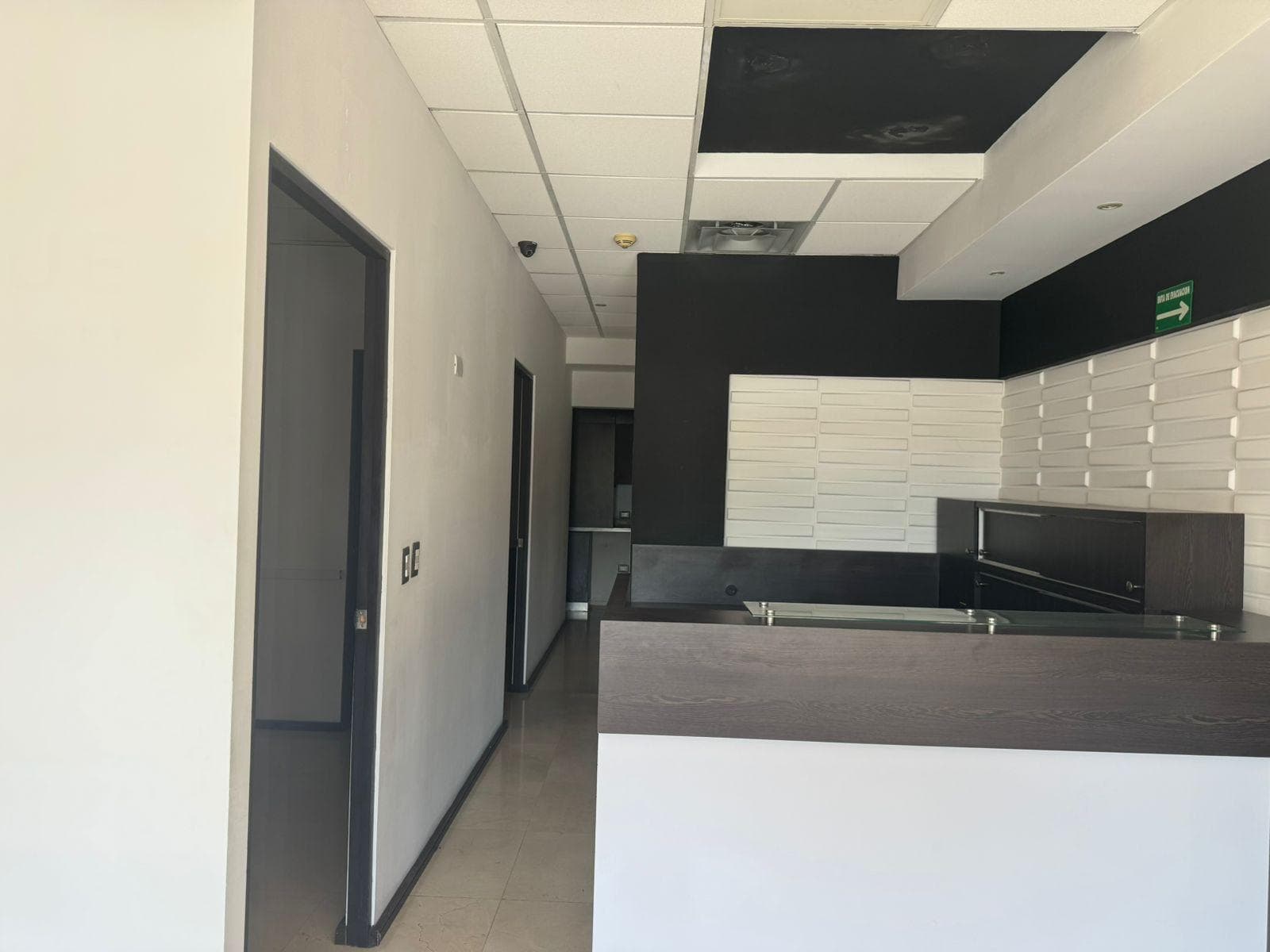OFFICE FOR RENT IN SAN JERÓNIMO