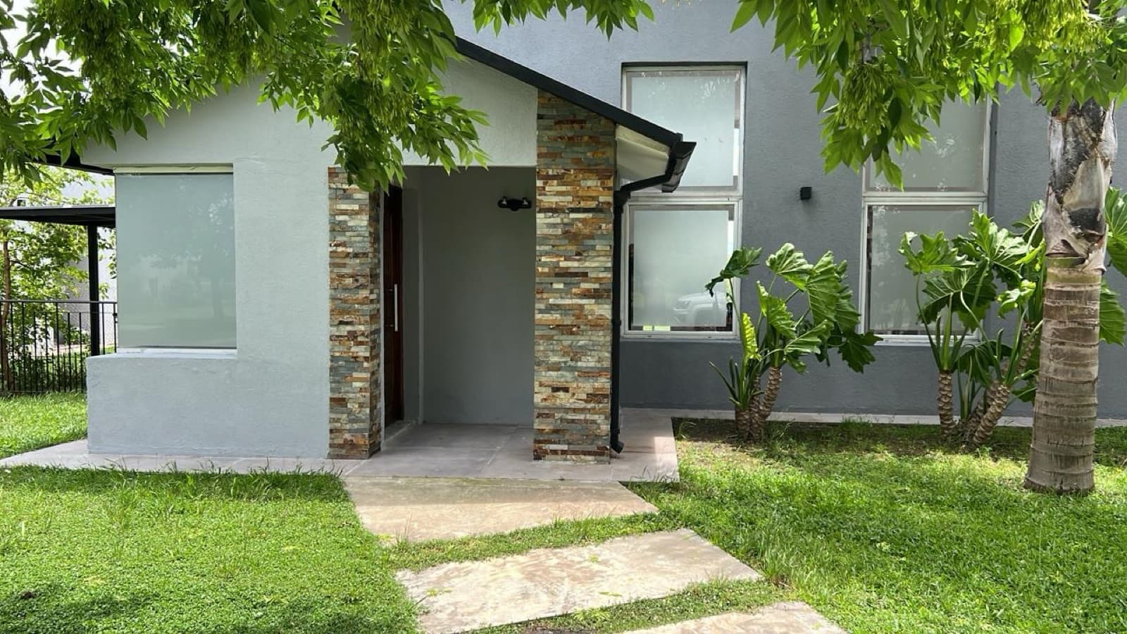 House for Sale in San Sebastián: 4 Rooms
