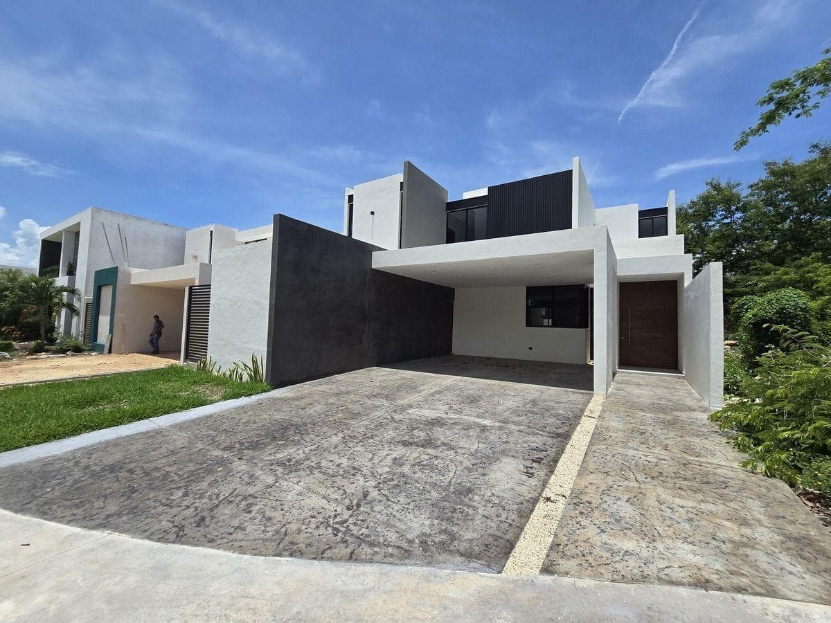 House for Sale in Cholul, Mérida, Yucatán