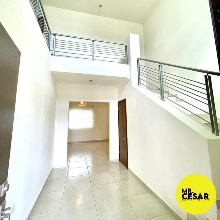 Brand-new, semi-furnished house for sale in La Coruña