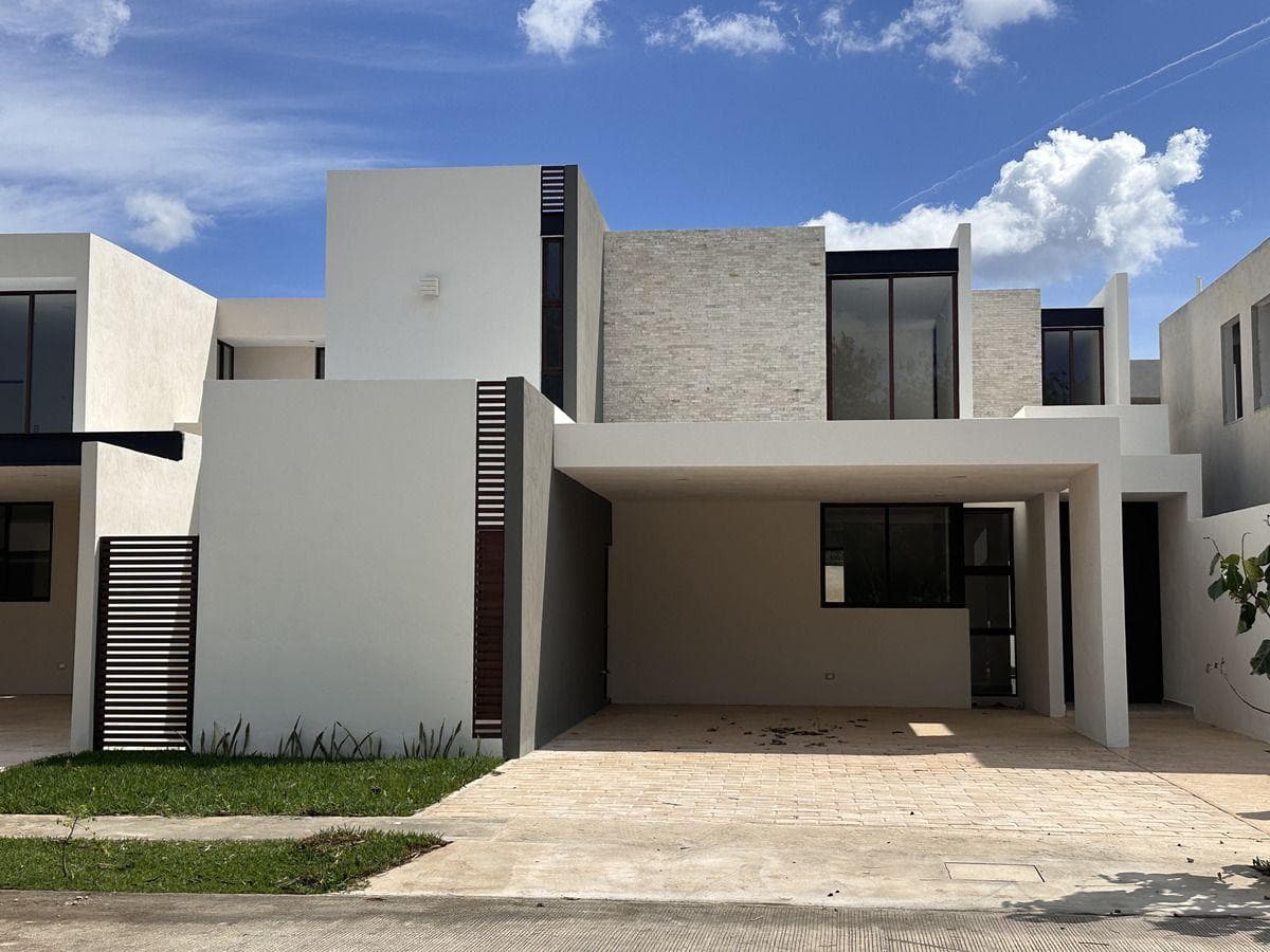 House for Sale in Cholul, Mérida, Yucatán
