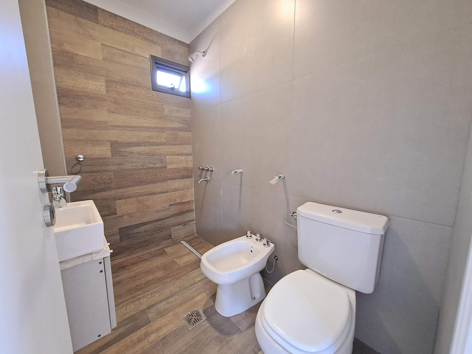 Apartment for Sale, Brand New - BOMBAL Neighborhood - Qualifies for a Mortgage