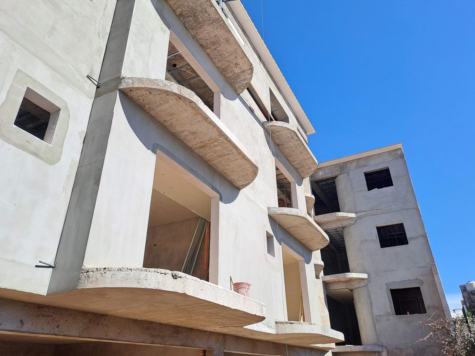 FOR SALE - AIRBNB-APPROVED APARTMENT - GREEN WAVE - FINANCING AVAILABLE