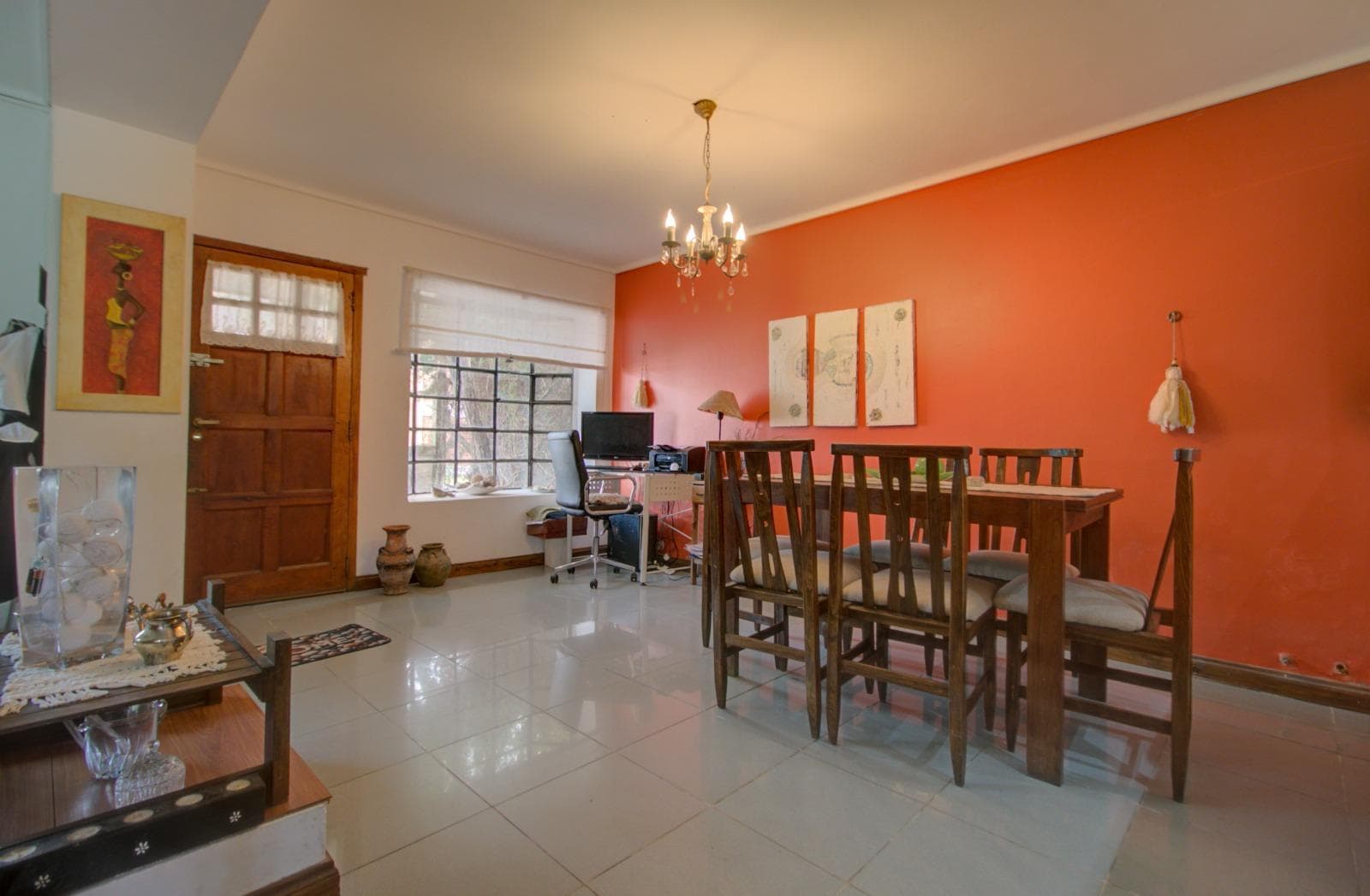 HOUSE FOR SALE AT 493 bis and 16. It has 350 m², with 170 m² of indoor space, 4 bedrooms, and a pool