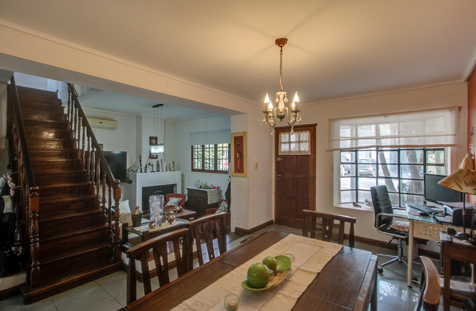 HOUSE FOR SALE AT 493 bis and 16. It has 350 m², with 170 m² of indoor space, 4 bedrooms, and a pool